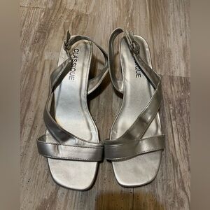 Stunning Silver Kitten Heel